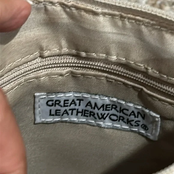 Great American Leatherworks leather mini shoulder bag NWT Paisley leather design - Picture 9 of 13